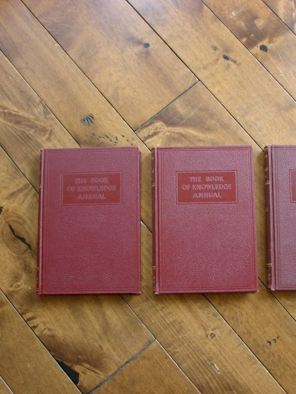 Vintage Books The Book of Knowledge Annual 1951 1952 1954 Hardcover Excellent!! - Picture 2 of 10